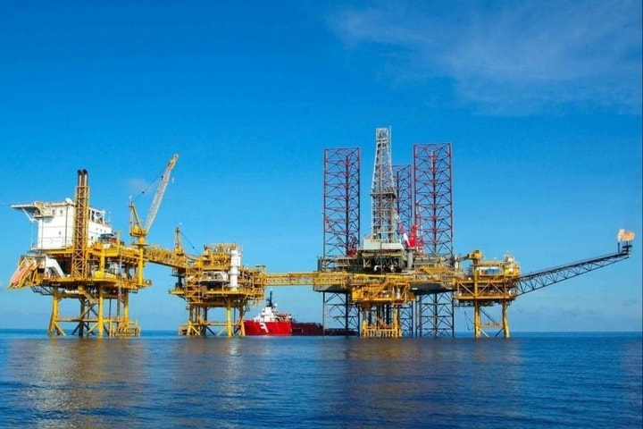 Petrovietnam tiếp tục trong Top đầu các doanh nghiệp lớn nhất Việt Nam năm 2024