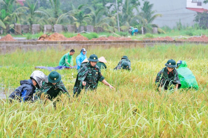 Sáng đẹp hình ảnh người chiến sĩ Thủ đô