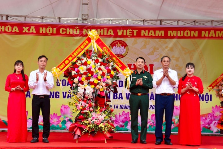 Thôn Tân Phong 3, xã Phong Vân (huyện Ba Vì) sôi nổi Ngày hội Đại đoàn kết toàn dân tộc