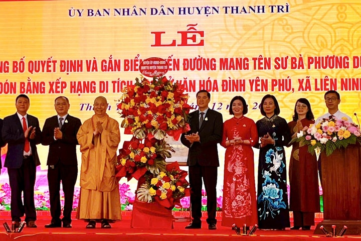 Thanh Trì: Gắn biển tuyến đường mang tên sư bà Phương Dung và đón Bằng xếp hạng di tích lịch sử, văn hóa đình Yên Phú