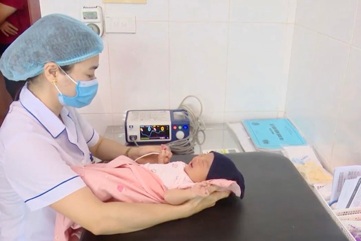 Hà Nội đẩy mạnh công tác sàng lọc trước sinh và sơ sinh: Vì mục tiêu nâng cao chất lượng giống nòi