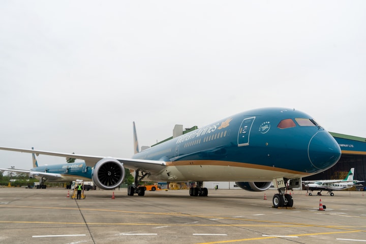 Vietnam Airlines liên tục nhận thêm máy bay mới phục vụ dịp Tết Ất Tỵ 2025