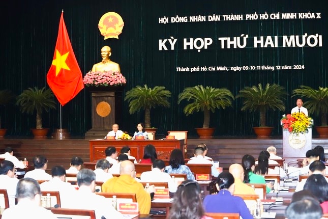 TP Hồ Chí Minh đặt chỉ tiêu tăng trưởng kinh tế năm 2025 lên 2 con số