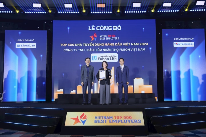 Fubon Life Việt Nam nhận giải Top 10 nơi làm việc tốt nhất và giải Top 500 nhà tuyển dụng hàng đầu Việt Nam năm 2024