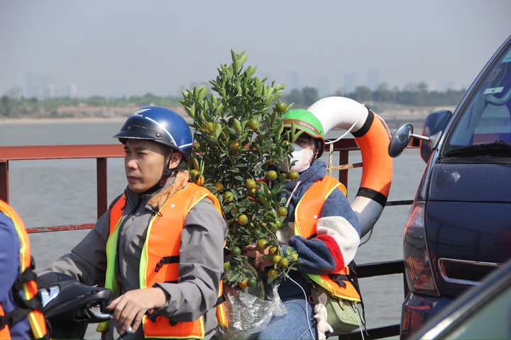 Hà Nội triển khai mô hình “Bến khách an toàn giao thông” trên đường thủy