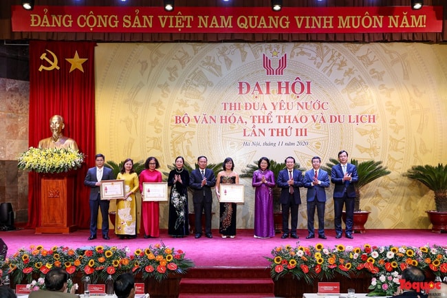 Ngành VHTTDL triển khai tuyên truyền cho các ngày lễ lớn trong năm 2025 gắn với Đại hội thi đua yêu nước