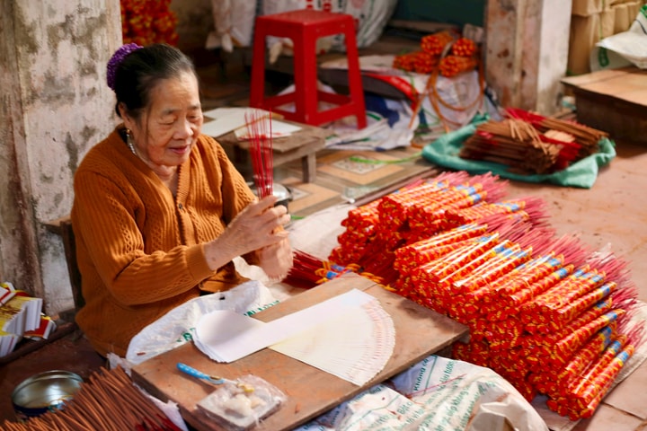 Rực rỡ làng tăm hương Văn Trai Thượng