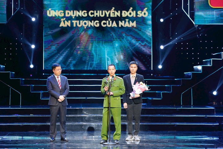 “Anh trai vượt ngàn chông gai” thắng giải VTV Awards