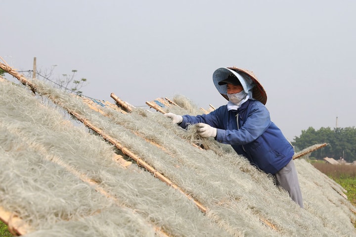 Làng nghề truyền thống “chạy nước rút” vào vụ Tết