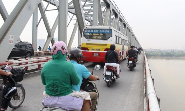 Từ ngày 20-1, xe ô tô chở học sinh được lưu thông qua cầu Chương Dương