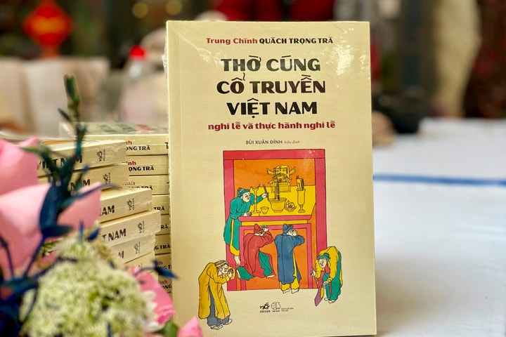 Cuốn cẩm nang về “Thờ cúng cổ truyền Việt Nam – nghi lễ và thực hành nghi lễ”