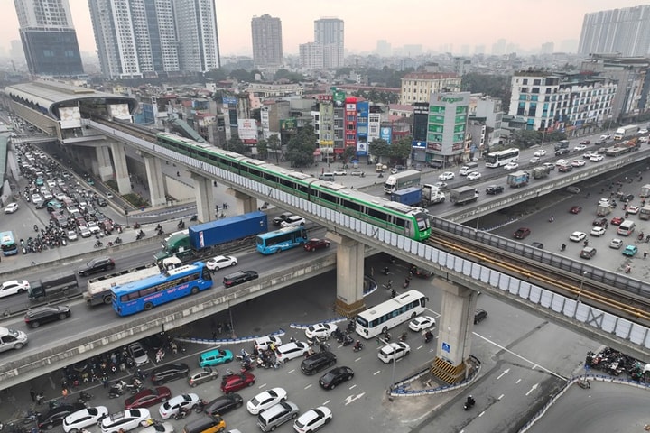 Hướng dẫn cách di chuyển qua nút giao Nguyễn Trãi - Khuất Duy Tiến - Nguyễn Xiển