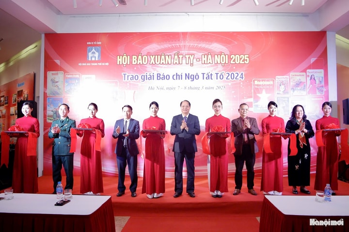 Hội báo Xuân Ất Tỵ - Hà Nội 2025 diễn ra trong hai ngày 7 và 8-3