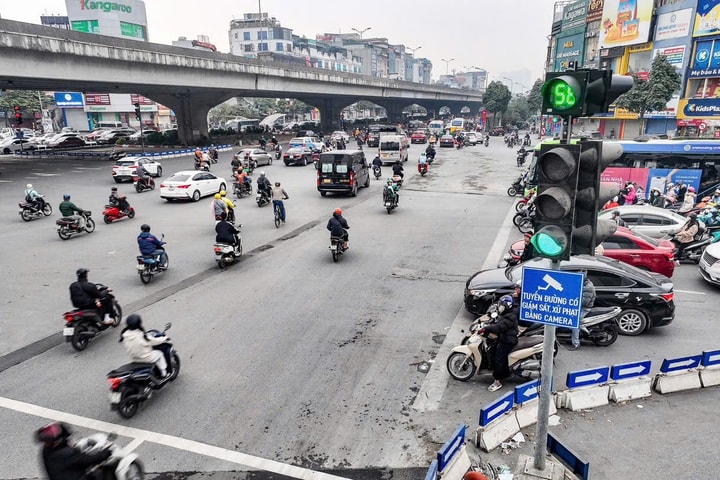 Hà Nội mở tổng đài và kênh zalo tiếp nhận phản ánh bất cập về hạ tầng giao thông