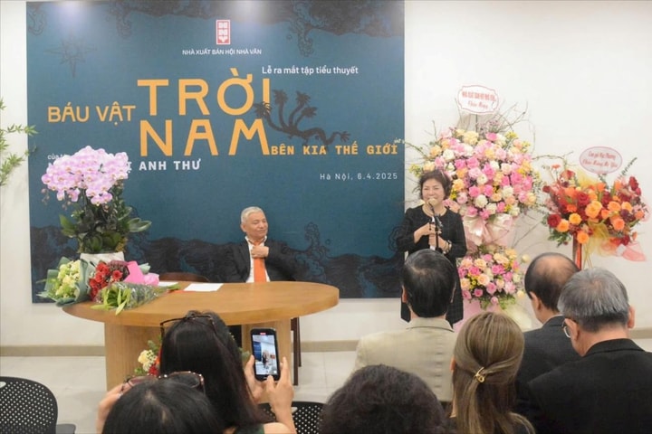 “Báu vật trời Nam - bên kia thế giới” - tiểu thuyết nối kết cội nguồn
