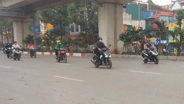 Hà Nội ấm áp, nồm ẩm sau đó chuyển rét, khô ráo