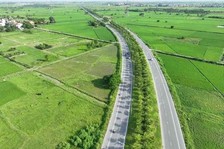 Tin tức đặc biệt trên báo in Hànộimới ngày 14-4-2025