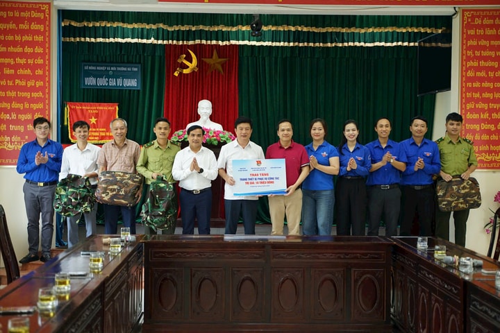 Thanh niên Hà Nội “thắp sáng” vùng biên cương tỉnh Hà Tĩnh