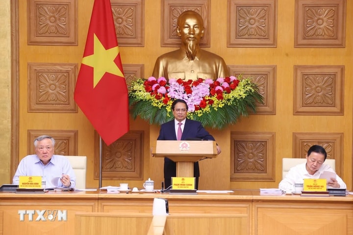 Thủ tướng: Sớm trình Bộ Chính trị Đề án phát triển kinh tế tư nhân đặt trong tổng thể “bộ tứ chiến lược”