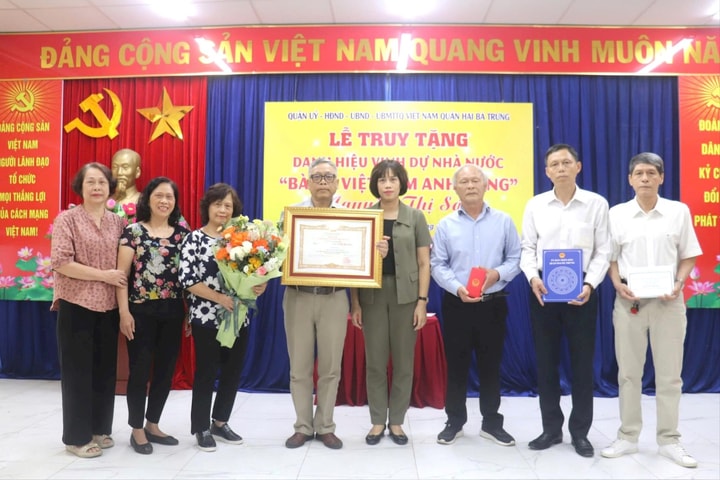 Quận Hai Bà Trưng truy tặng danh hiệu vinh dự Nhà nước Bà mẹ Việt Nam Anh hùng