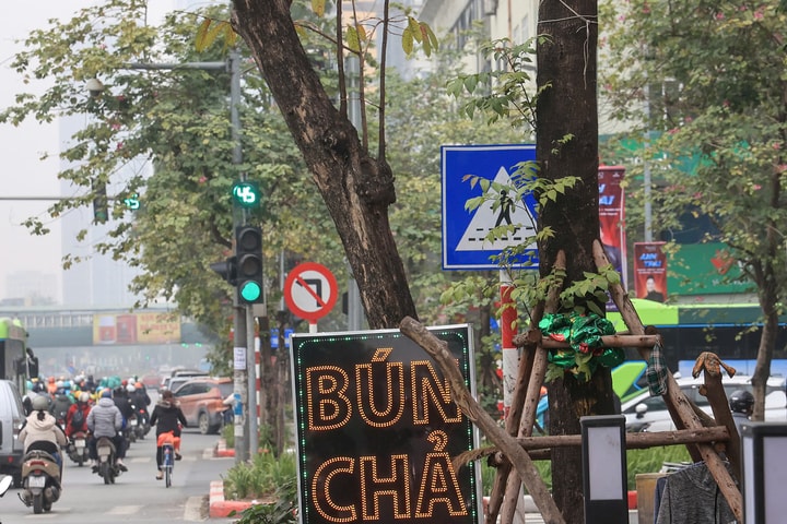 Xử lý dứt điểm bất cập hệ thống đèn, biển báo hiệu đường bộ trong tháng 4