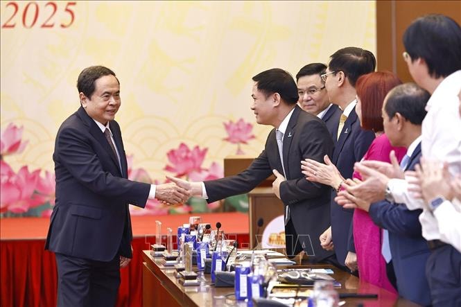 Chủ tịch Quốc hội: Ngành Dầu khí tiếp tục phát huy truyền thống văn hóa của người đi tìm lửa