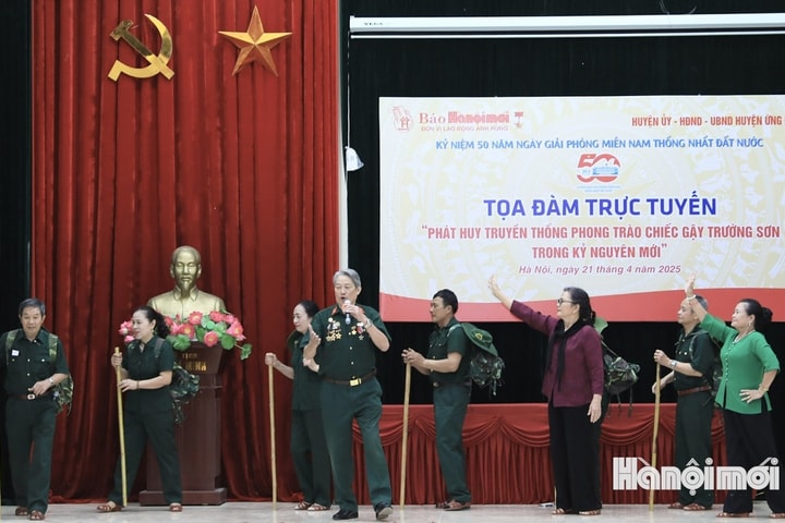 Phong trào "Chiếc gậy Trường Sơn" biểu tượng về lòng yêu nước, đoàn kết, và niềm tin chiến thắng
