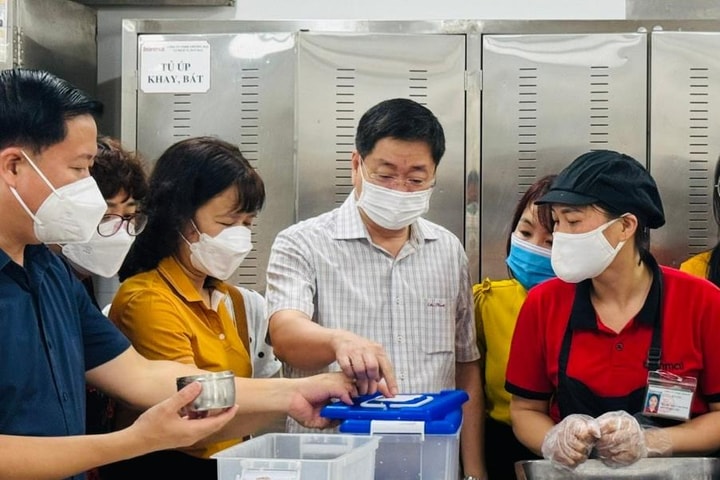 Xử lý nghiêm, kịp thời đối với các hành vi vi phạm trong sản xuất, kinh doanh thực phẩm.