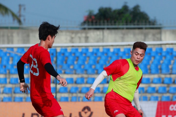Nhiều cầu thủ bị “treo giò” ở vòng 20 V. League 2024-2025