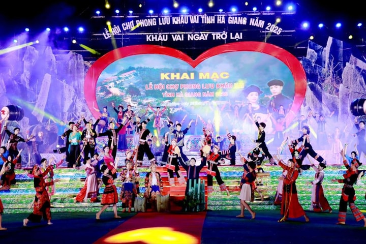Khai mạc Lễ hội Chợ Phong Lưu Khâu Vai năm 2025