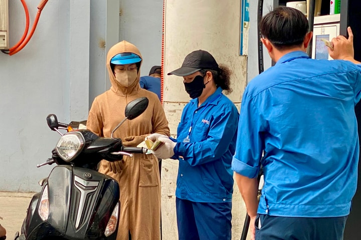 Yêu cầu đảm bảo nguồn cung ứng xăng, dầu