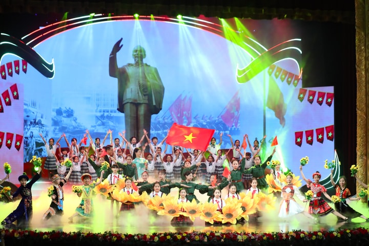 “Khúc ca khải hoàn” - tái hiện niềm vui ngày giải phóng