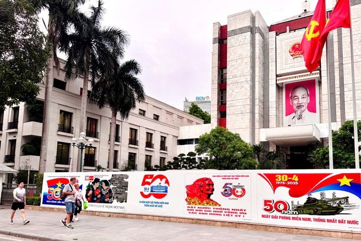 Bắc Bộ ngày nắng nhẹ, chiều tối có mưa dông