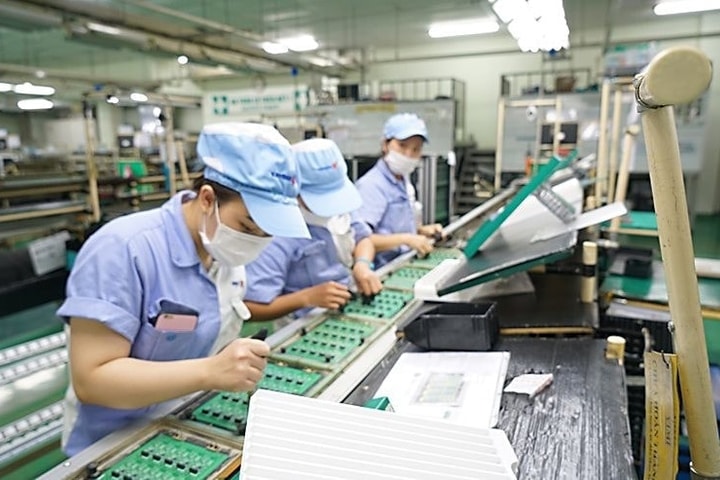 Công nhân tiên phong trong kỷ nguyên mới