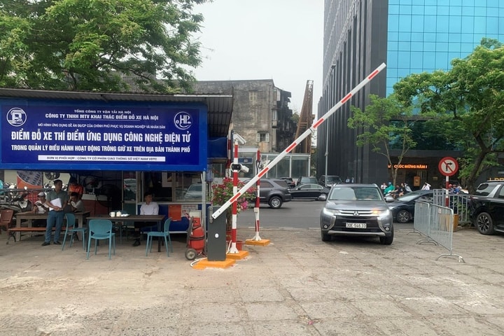Hà Nội: Gần 490 điểm trông giữ xe không sử dụng tiền mặt