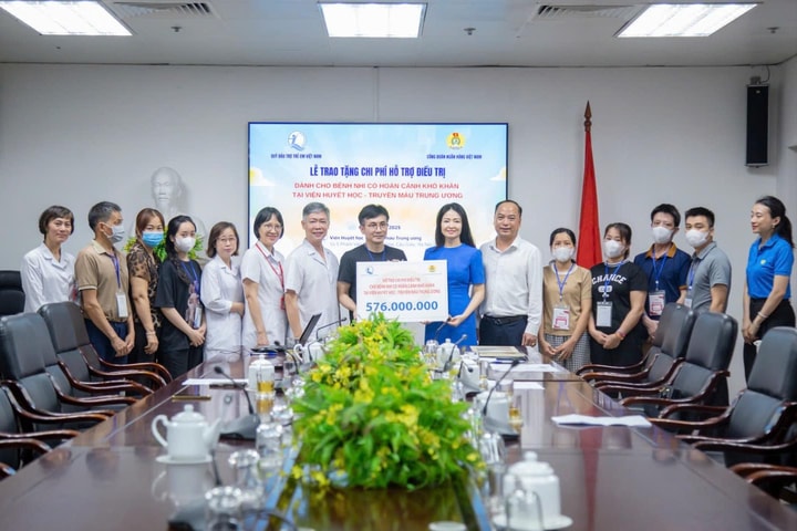 Hỗ trợ điều trị cho bệnh nhi có hoàn cảnh khó khăn