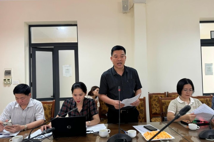 Kiểm tra đột xuất hộ kinh doanh kẹo truyền thống ở làng cổ Đường Lâm