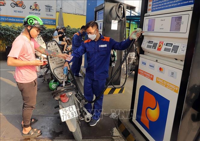 Petrolimex công bố thông tin bất thường: Tạm đình chỉ chức vụ Tổng Giám đốc Đào Nam Hải