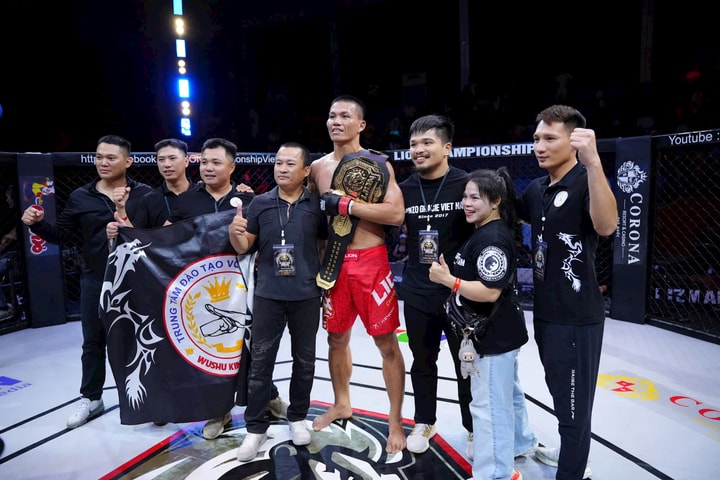Võ sĩ Phạm Công Minh bảo vệ thành công đai vô địch LION Championship 22