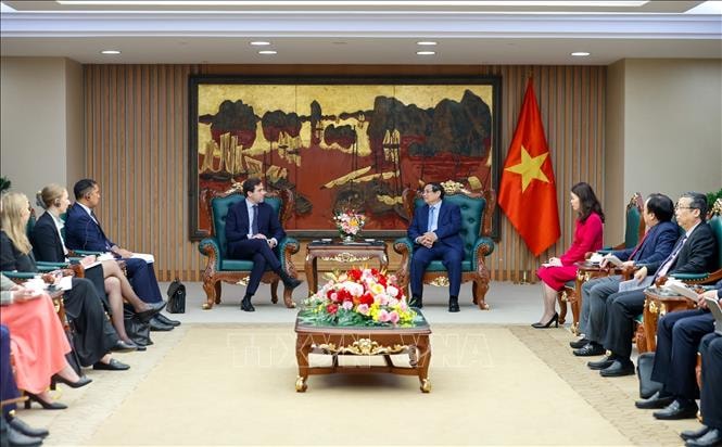 Thủ tướng Phạm Minh Chính tiếp Bộ trưởng Hợp tác phát triển quốc tế và Ngoại thương Thụy Điển