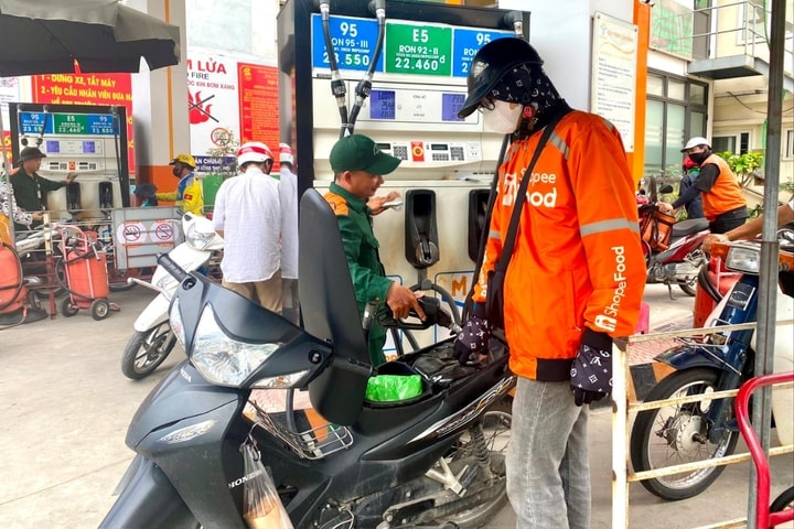 Dự báo giá xăng đảo chiều tăng 1,2-1,9%