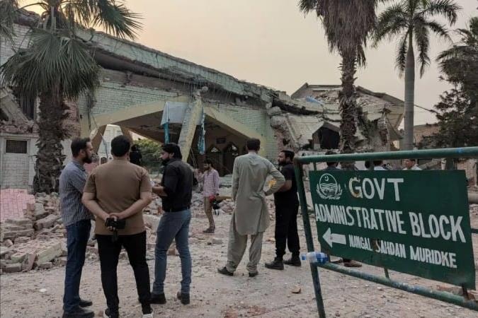 Thủ tướng Ấn Độ cảnh báo Pakistan về các cuộc tấn công khủng bố