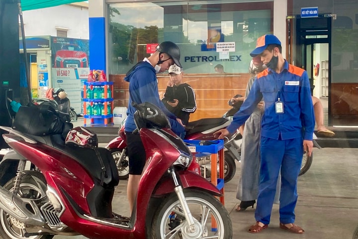 Chiều nay, xăng, dầu đồng loạt tăng giá