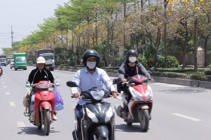 Hà Nội ảnh hưởng 4-6 đợt nắng nóng, nhiệt độ cao nhất 41 độ C