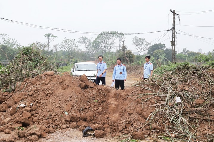 Hà Nội siết chặt quản lý đất đai, trật tự xây dựng khu vực bãi sông, ngoài đê