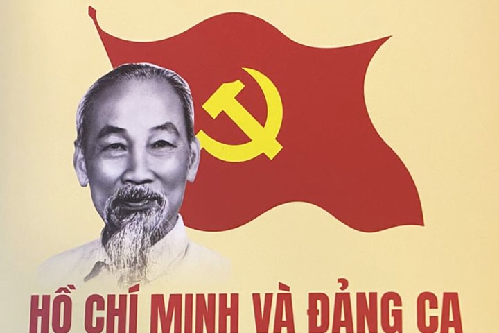 “Hồ Chí Minh và Đảng ca” - trường ca về Người và Đảng