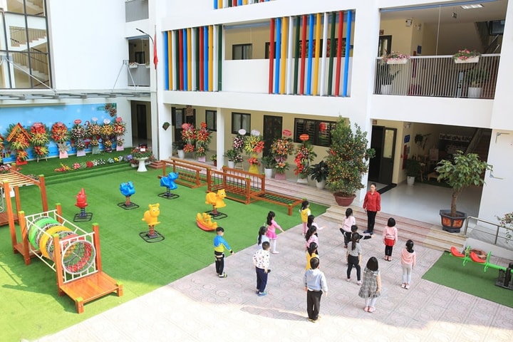 Thu nhập và mức chi tiêu của người dân đều tăng