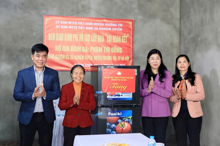Năm 2025, Hà Nội tiếp tục hỗ trợ 95 nhà đại đoàn kết trên địa bàn 10 huyện