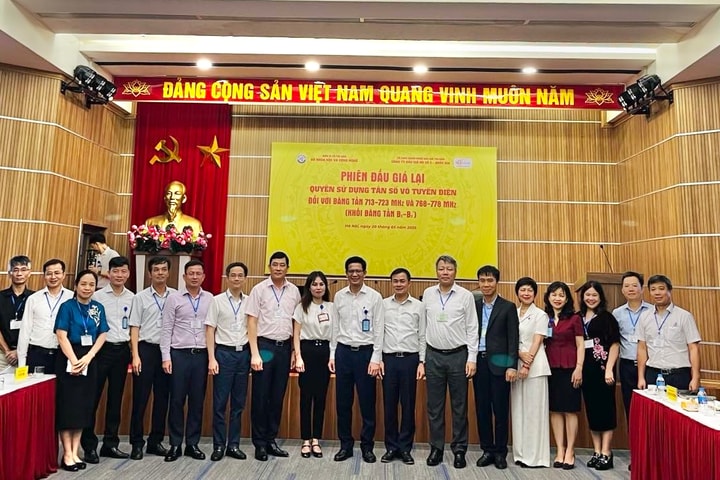 Viettel trúng đấu giá khối băng tần 713-723 MHz và 768-778 MHz