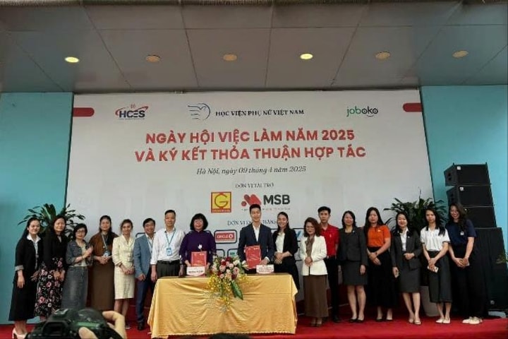 Nắm bắt cơ hội trong Ngày hội việc làm tại Học viện Phụ nữ Việt Nam